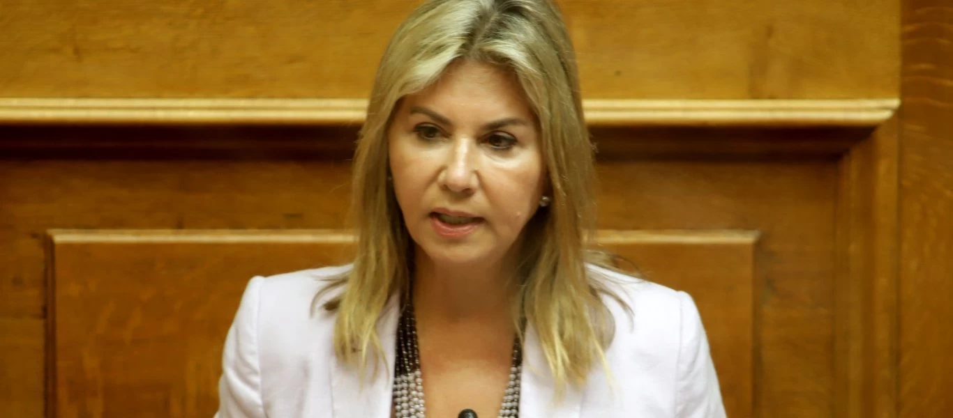 Ζ.Μακρή: «Οι εκπαιδευτικοί που αρνούνται να κάνουν self test θα έχουν μείωση μισθού» (βίντεο)